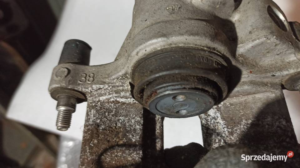 Zacisk tylny Lewy tył Ford Focus C Mk2 DM2 16 18 Dębica