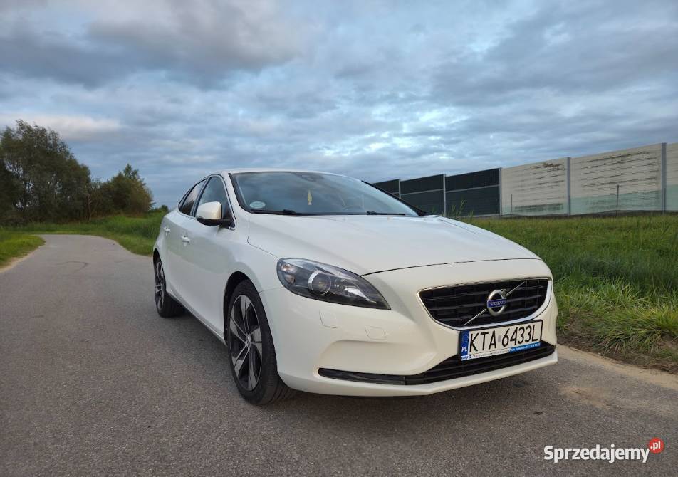 Volvo V40 20 D2 120 Automat 2015 r Tarnów