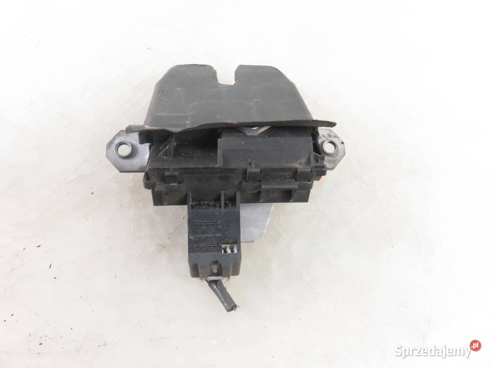 ZAMEK KLAPY VOLVO V50 8M51R442A66AB