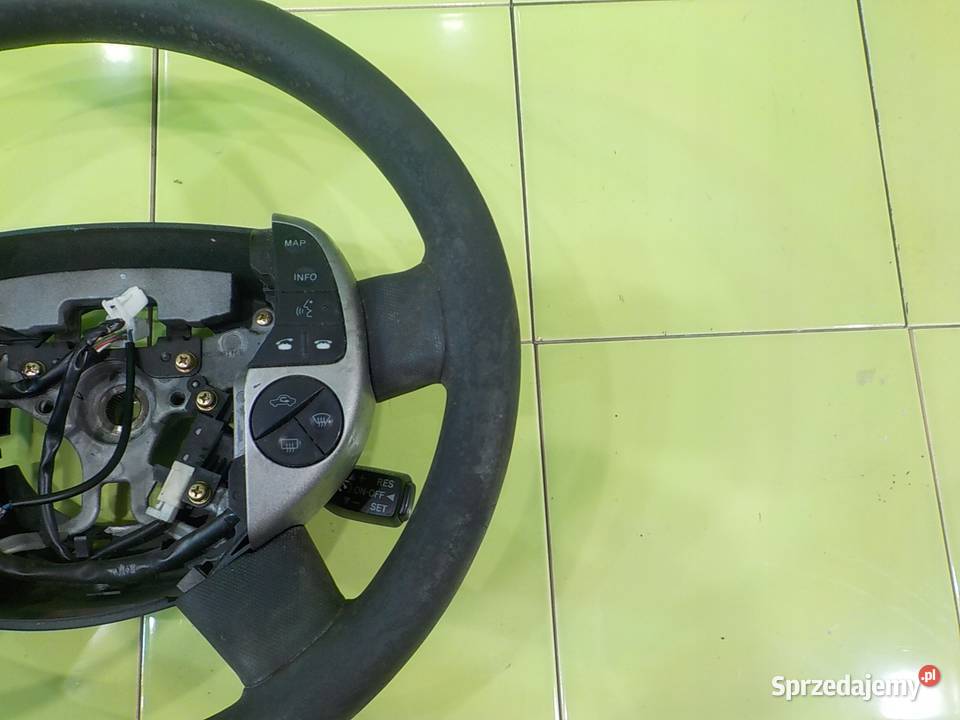 TOYOTA PRIUS II 15 VVTI 04r HB 5D kierownica Suków sprzedam