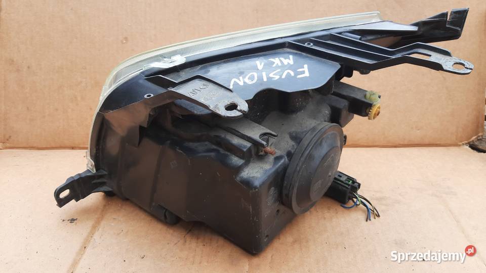 lampa prawa przawy przód ford fusion 24689800R Dębno sprzedam