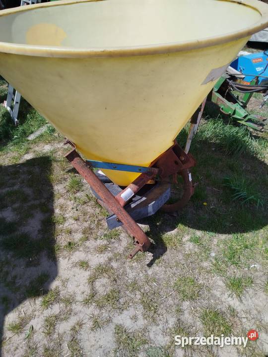 Rozsiewacz do nawozu lejek