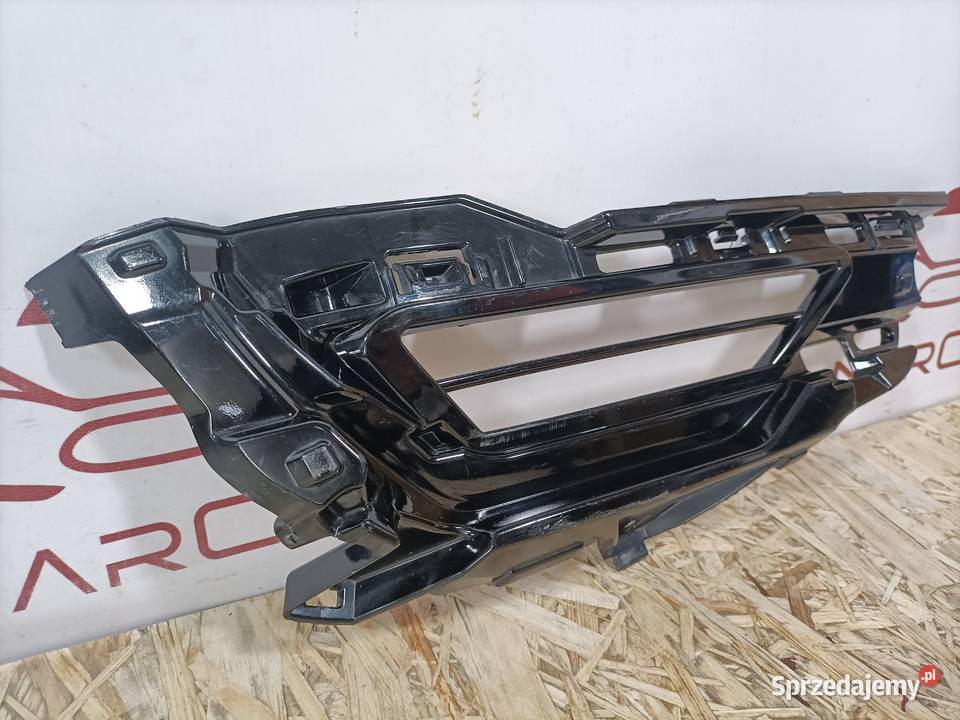 VOLVO XC60 II LIFT RDESIGN KRATKA ZDERZAKA PRAWY Pleszew