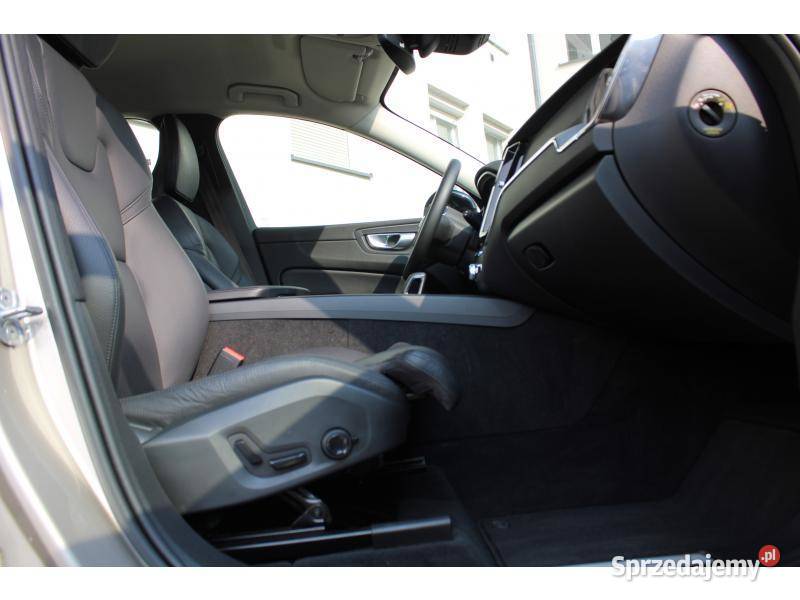 Volvo XC60 2023 prod BEZWYPADKOWY 38 Warszawa