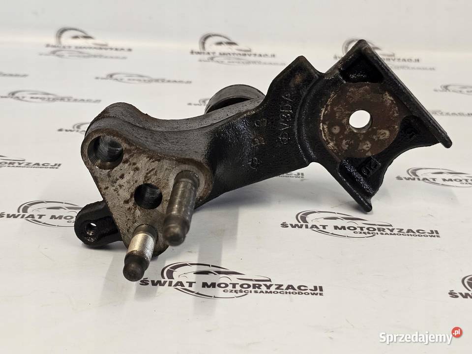 TOYOTA PRIUS 15 16V X1NW90 1NZFXE 57KW 07r łapa osobowe Zawieszenie silnika