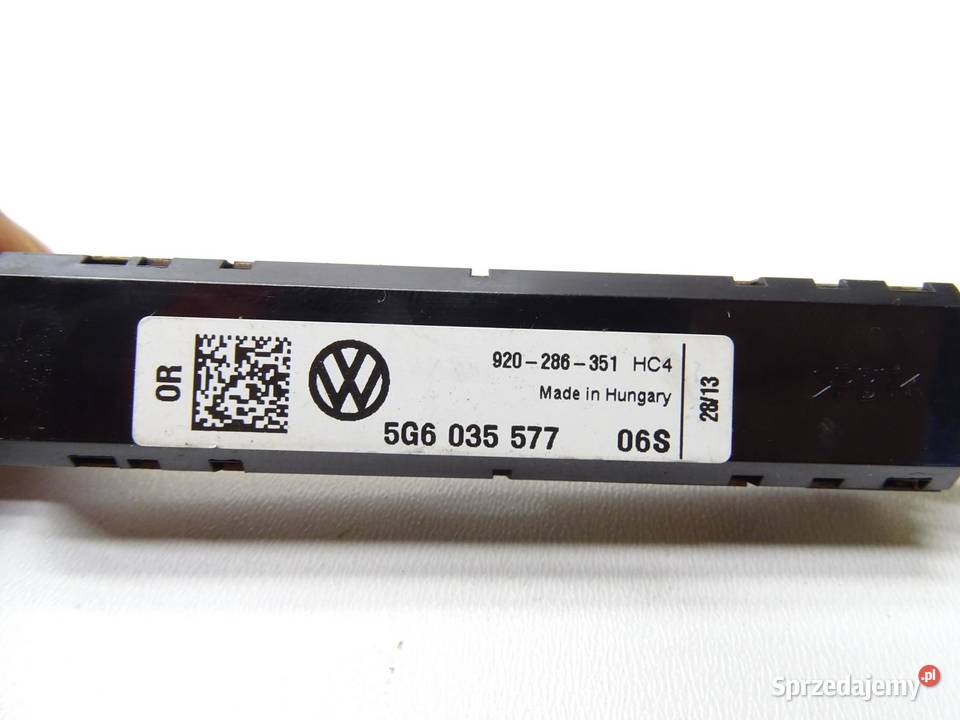 WZMACNIACZ ANTENY ANTENOWY 5G6035577 VW GOF VII