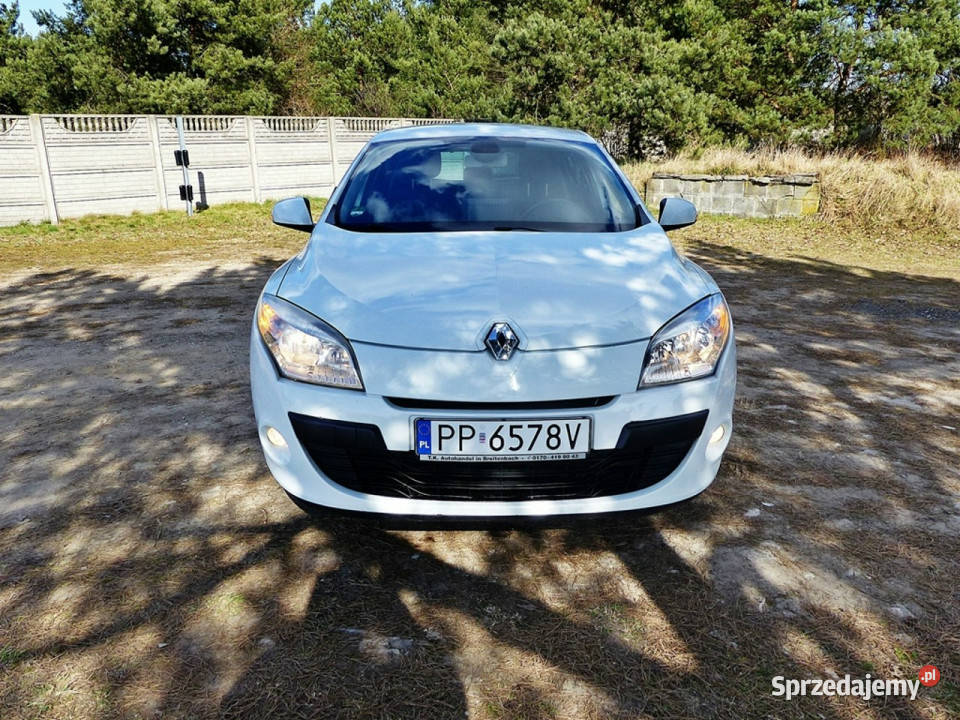 Renault Megane 16 16VKlimaElektrykaNaviAlu światła przeciwmgielne