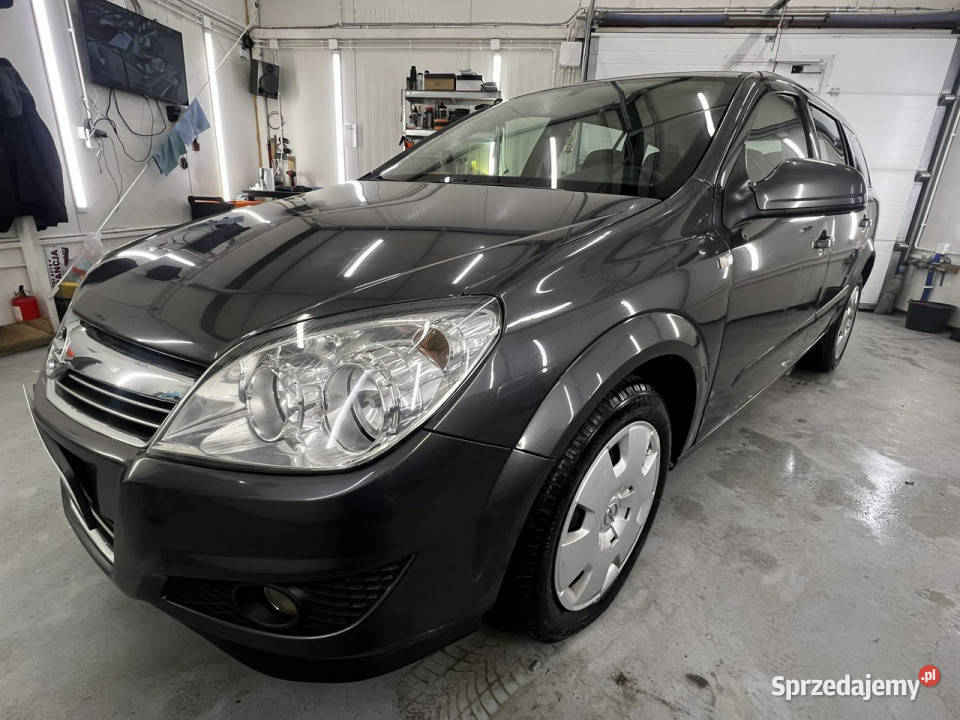 Opel Astra RatyZamiana Gwarancja 2010 bez rdzy autoalarm Astra małopolskie Gdów