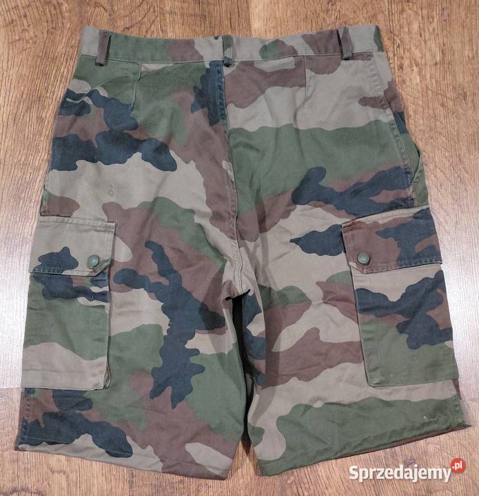 Krótkie spodnie CCE 88L Wrocław sprzedam