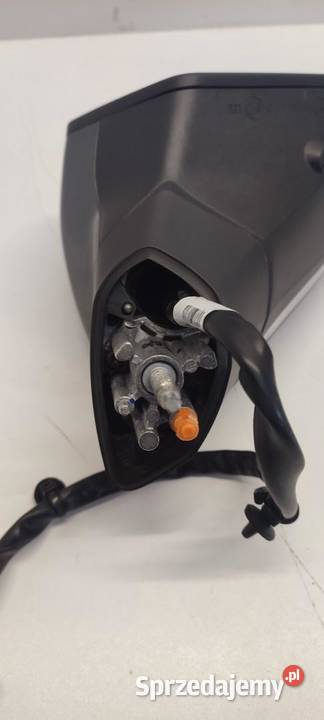 CUPRA FORMENTOR LUSTERKO PRAWE 13 PINÓW osobowe dolnośląskie sprzedam