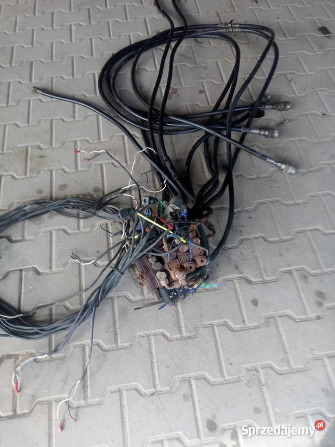 Rozdzielacz 8 sekcyjny elektrohydrauliczny lubelskie Romanówka