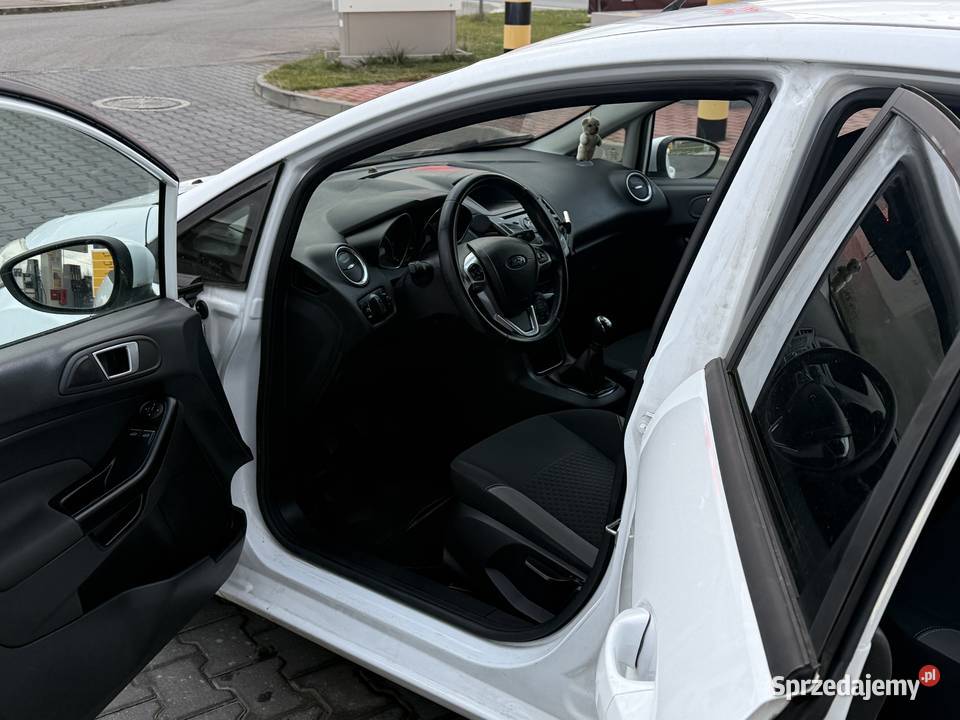 Ford Fiesta 15 2017 podkarpackie