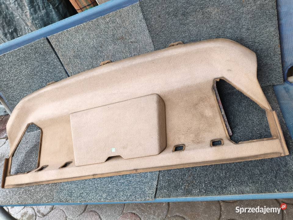 Mercedes W124 półka tylna sedan kremowa pod Skarżysko-Kamienna sprzedam
