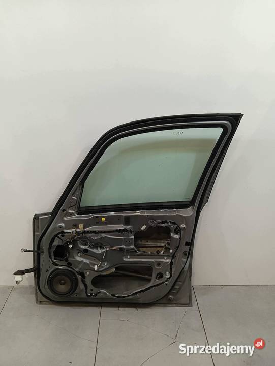 DRZWI PRAWE PRZÓD SZARE Suzuki SX4 I 20062013 Karoseria