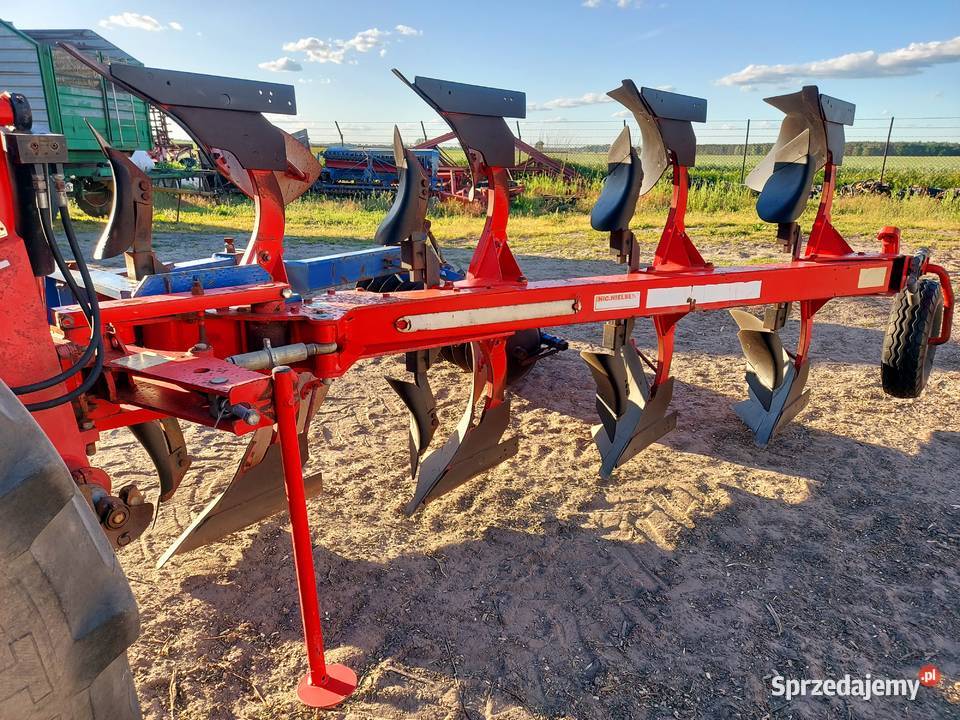 Pług 4 skibowy Agrolux Overum obrotowy z Bukowiec