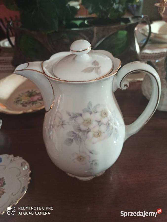 Dzbanek Hutschenrouther Z kwiatami jabłoni Sygn Gdańsk