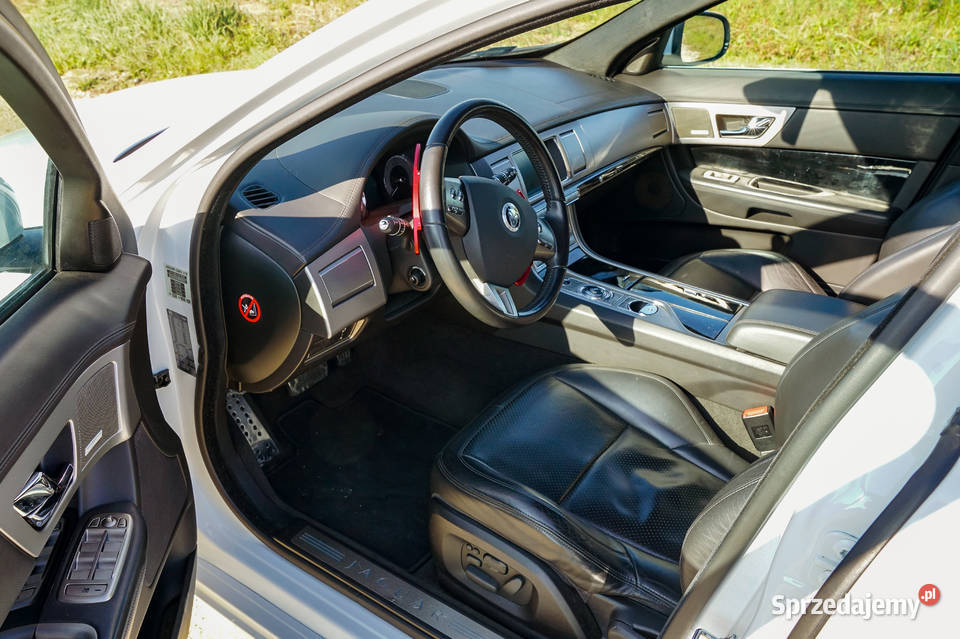 Jaguar XF 30 D tuning pełne wyposażenie biały Rok produkcji 2010 świętokrzyskie Kielce