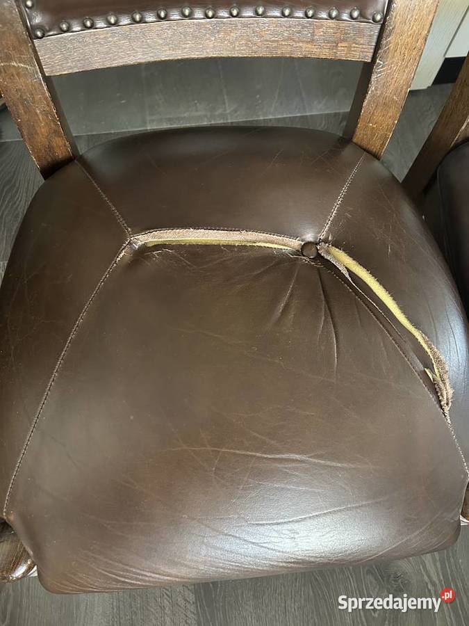 Dębowy ciężki stół 130x100 z 4 krzesłami Kraków