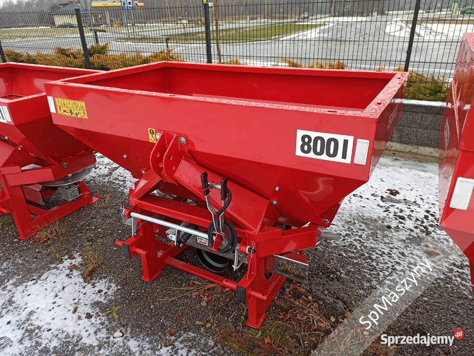 Rozsiewacz do nawozów Strumyk 600 litrów Tytan