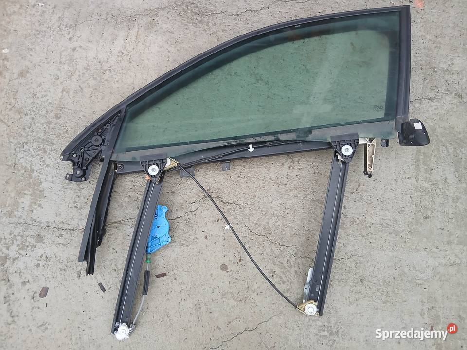 Audi A4 B6 B7 S4 avant szyba boczna lewy przód