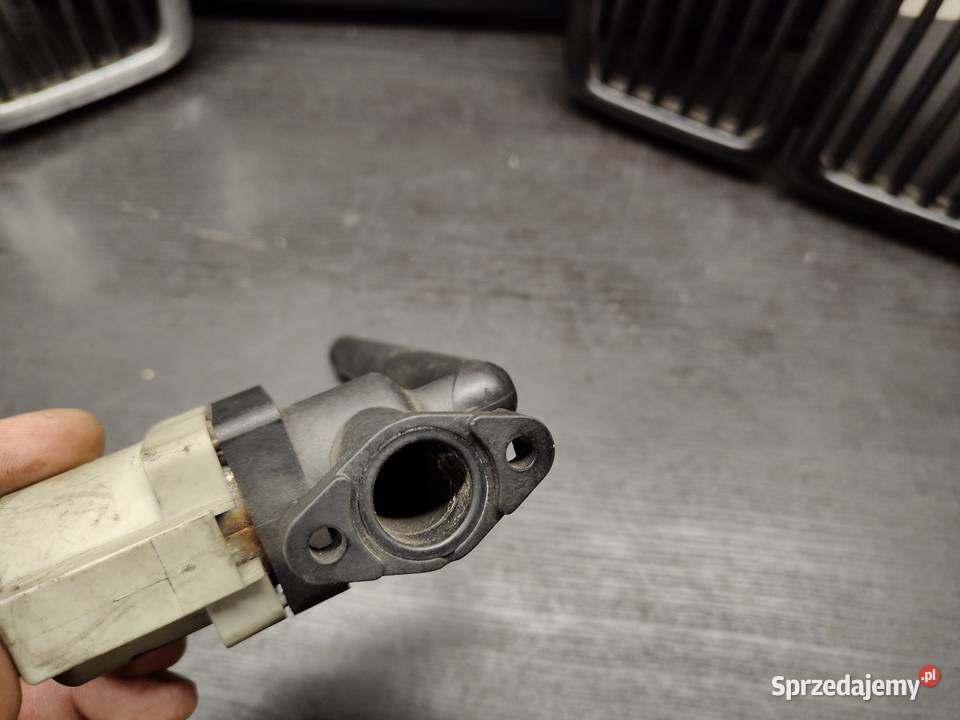 Bmw e30 zawór nagrzewnicy oryginał 100 sprawny osobowe sprzedam