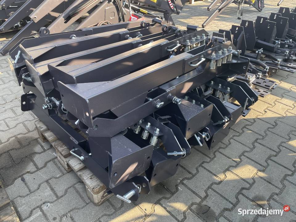 Nowe Ładowacze Czołowe do Ursusa C360 Rzeszów