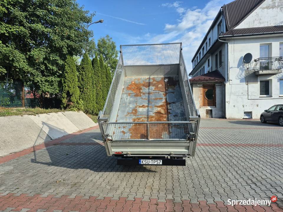 SAMOCHÓD CIĘŻAROWY KIA Jordanów