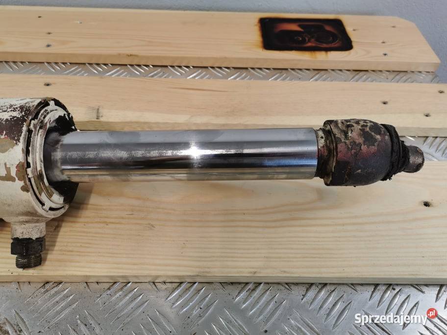 Siłownik skrętu Manitou MLT 730 Spicer przód Wilkowo sprzedam