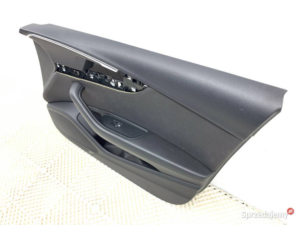 BOCZEK DRZWI PRAWY PRZÓD AUDI A4 B9 Kombi Tapicerki samochodowe sprzedam