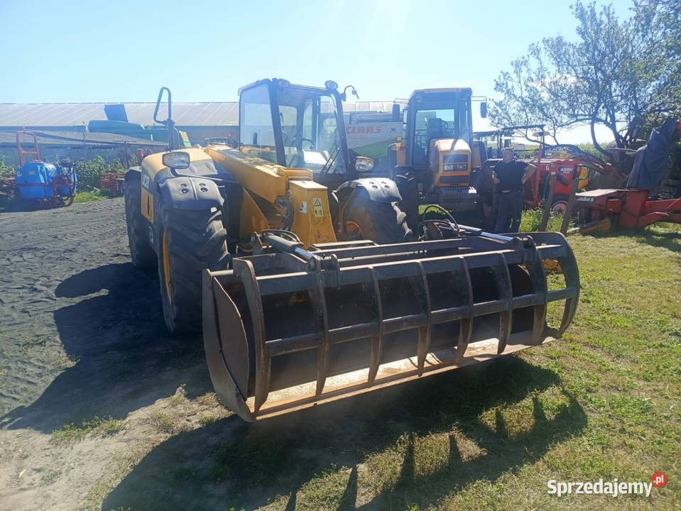 JCB 52658 z osprzętem 13 r Łobżenica sprzedam