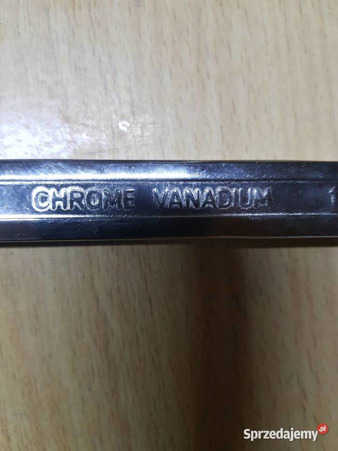 Klucz płasko oczkowy 19 mm stal chromowowanadowa Głogowa