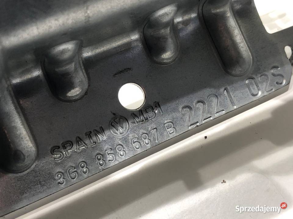 RĄCZKI PODSUFITKI KOMPLET VW ARTEON 3G8858687B sprzedam