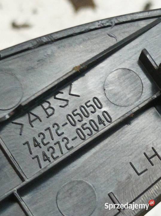 PRZEŁĄCZNIK SZYB TYŁ T27 7427105040 7427205050 osobowe świętokrzyskie sprzedam