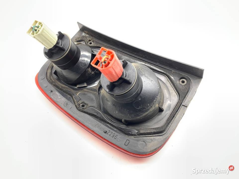 LAMPA PRAWY TYŁ LAND ROVER FREELANDER I AMR4003 osobowe podkarpackie