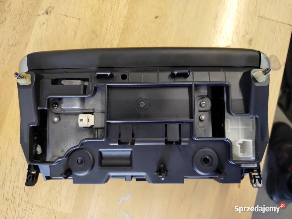 Wyświetlacz Peugeot 208 osobowe Sprzęt audio fabryczny zachodniopomorskie