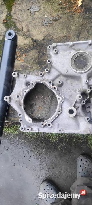 Pokrywa rozrządu Mercedes 208 23d Rok produkcji 1998