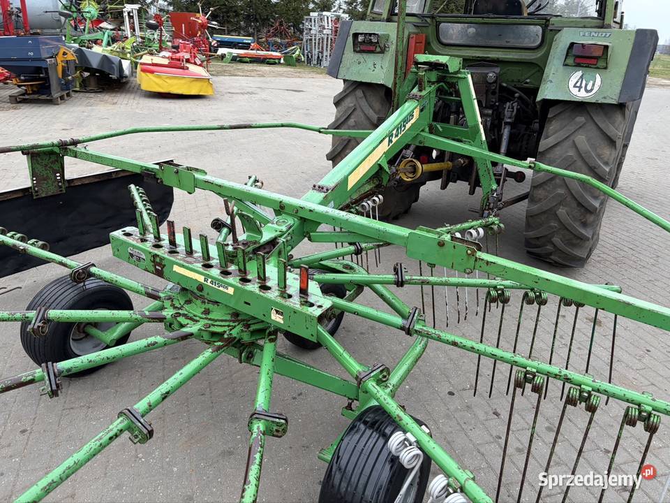 Zgrabiarka karuzelowa Stoll R 415 nie Krone Myszyniec