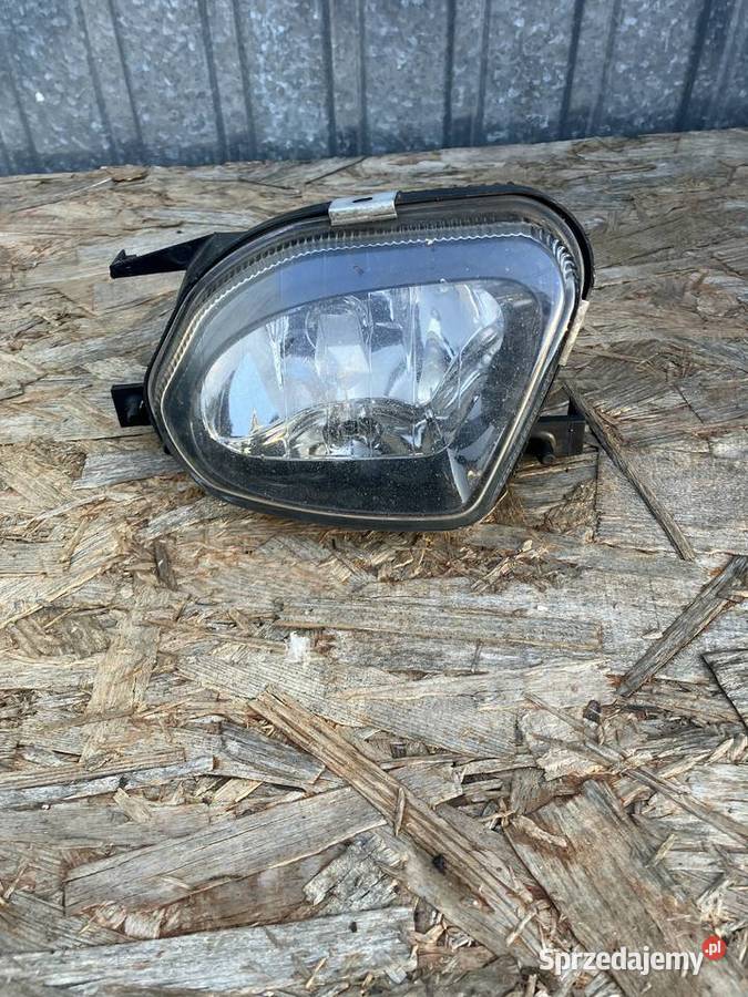 W211 Mercedes halogen lewy przedni A2118201156 osobowe Kłodzko sprzedam