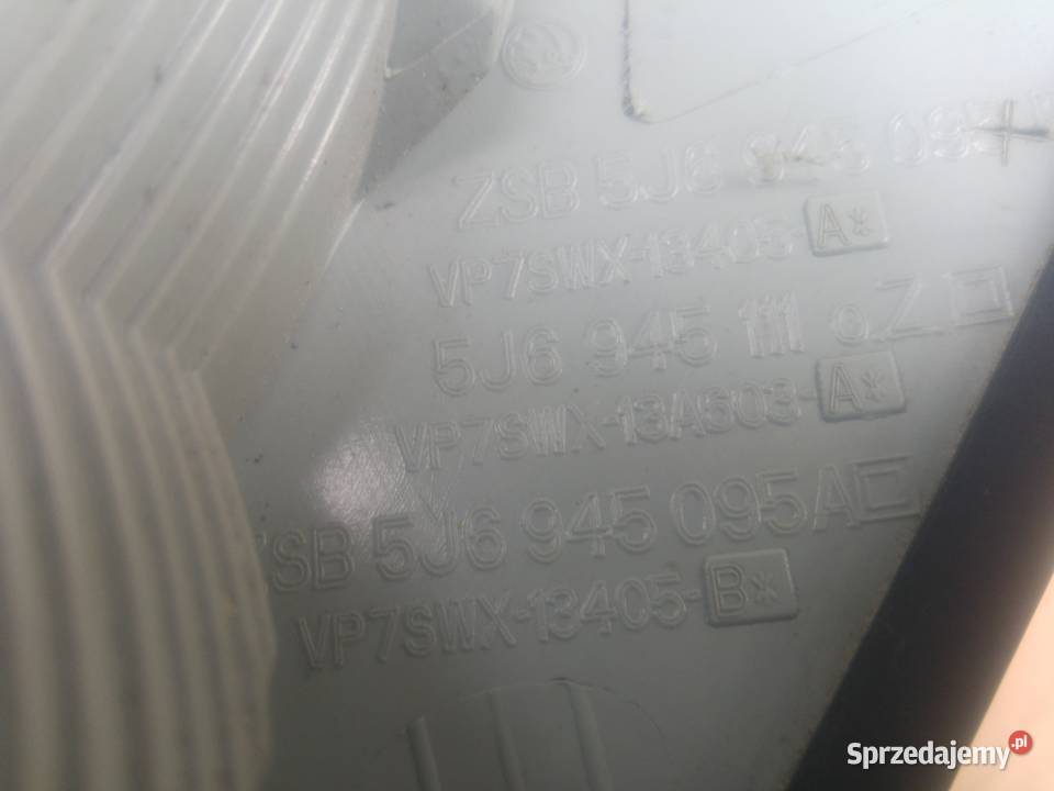 5J6945111Skoda Fabia II lampa tylna tył L Dębno