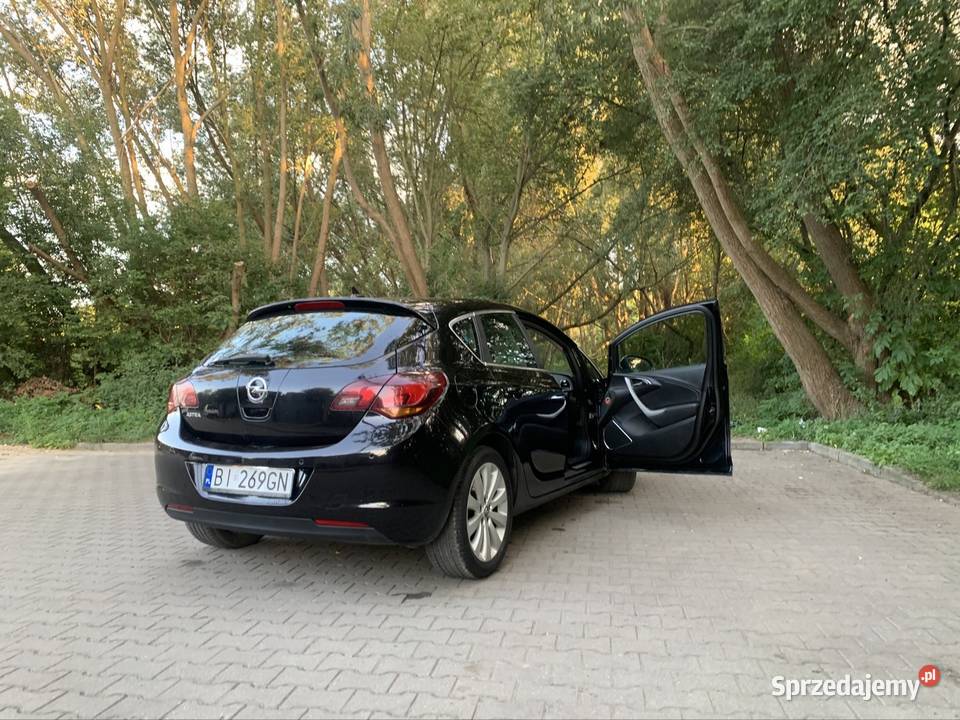 Opel Astra 16 czarny Białystok