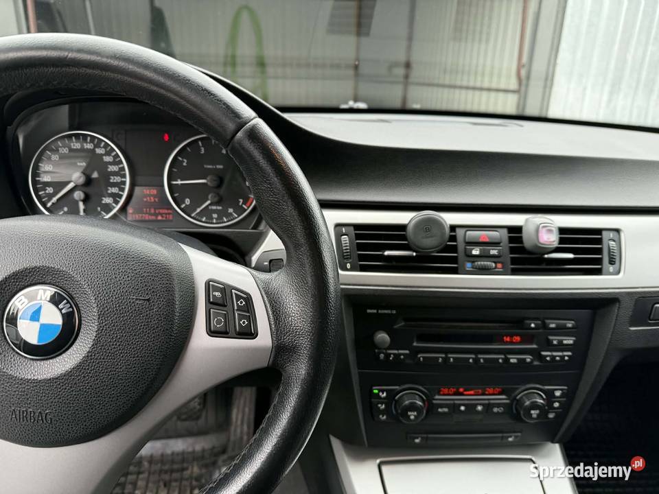 BMW E90 20 benzyna benzyna