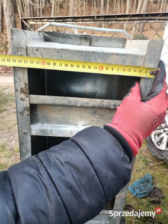 Skrzynka ocynkowana na akumulator Zelewo