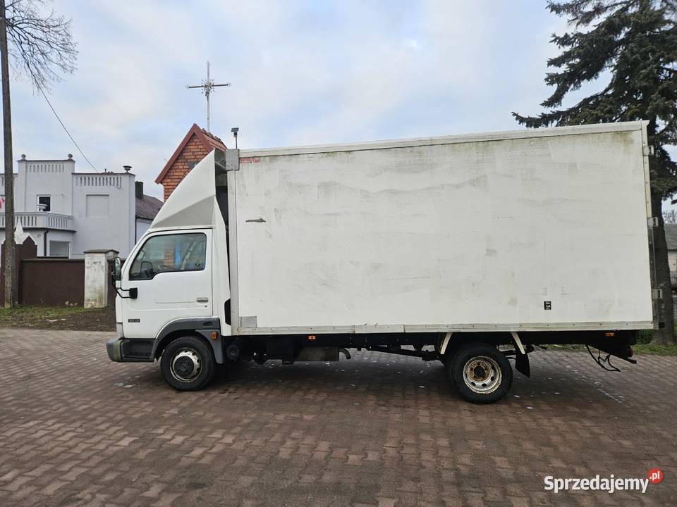 Nissan Cabstar Wróblew