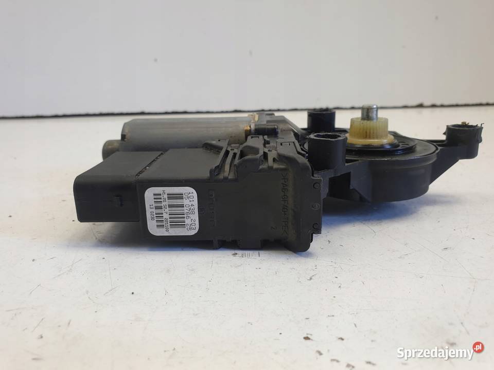 VW Golf IV 5D SILNICZEK SZYBY Prawy tył PASAŻERA Rudka