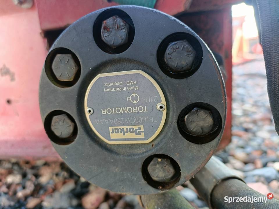 Opuszczany podajnik taśmowy do wozu paszowego Rolnictwo Racibórz