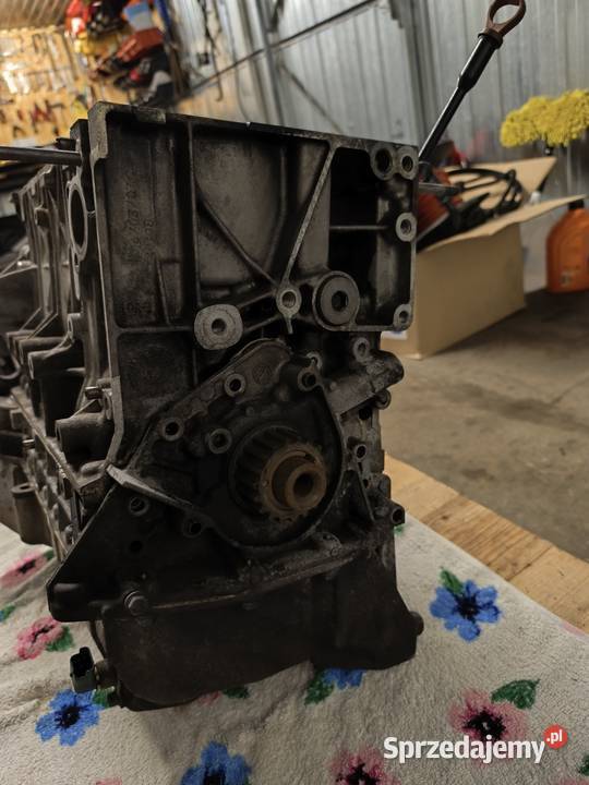 Blok silnika Wał tłoki RFJ 20 16V 140 Citroen C4 Dębica