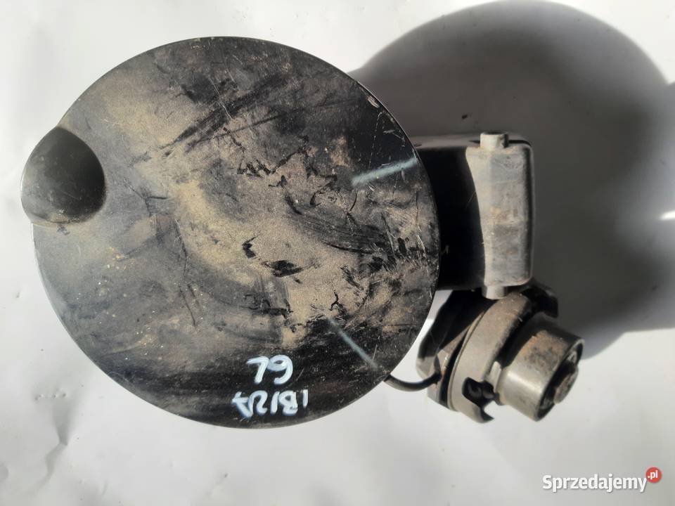 Seat Ibiza 6 L klapka wlewu paliwa osobowe Klapki wlewu paliwa Ksawerów sprzedam