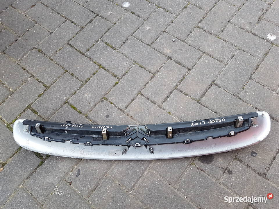 CITROEN XSARA PICASSO 1999 ATRAPA GRILL ZNACZEK Turek