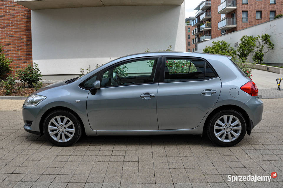Toyota Auris 16 LPG 160 Wrocław