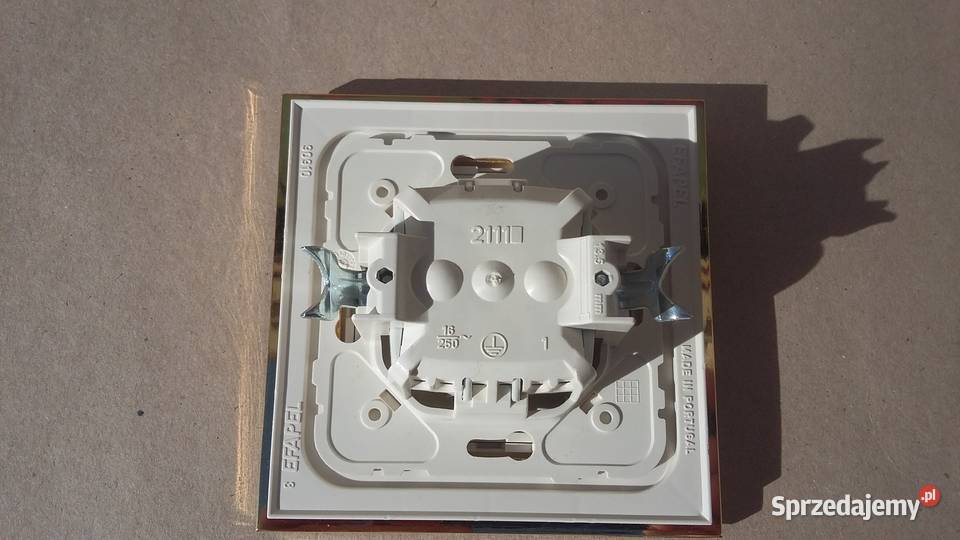 Gniazdo Gniazdko podtynkowe EFAPEL ZŁOTEBIAŁY mazowieckie Warszawa